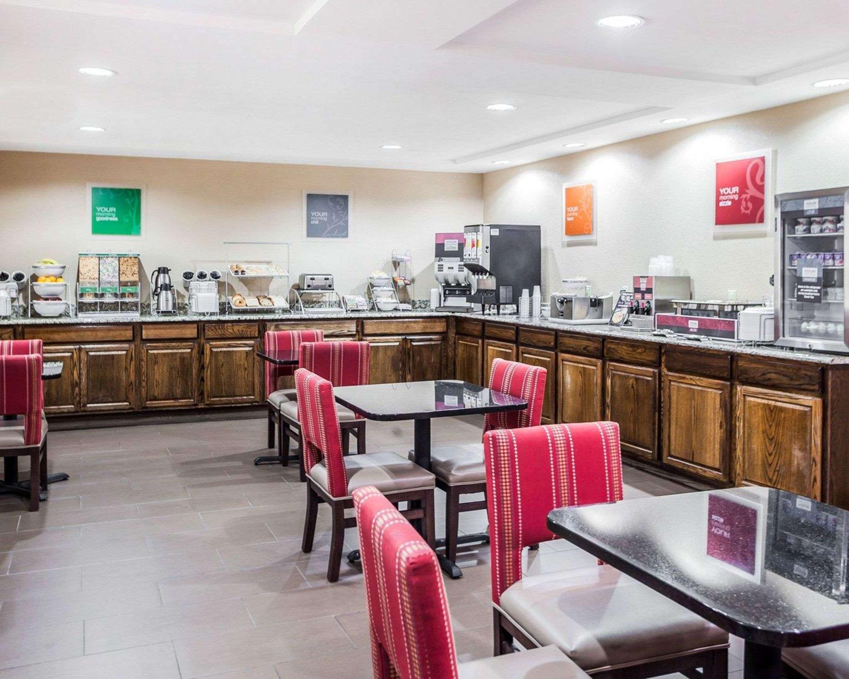 莫伯利凯富套房酒店 Moberly 外观 照片